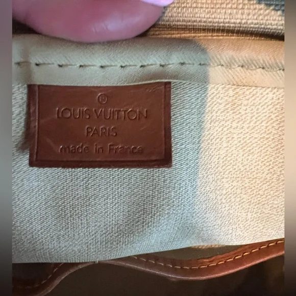 Louis Vuitton Monogram Deauville - Picture 10 of 14